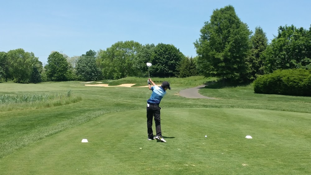 THE COLTS NECK GOLF CLUB